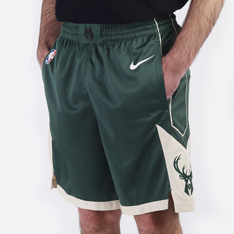 мужские зеленые шорты  Nike Milwaukee Bucks Icon Edition Swingman Shorts NBA AJ5623-323 - цена, описание, фото 1